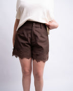 Short Luna Renda Café